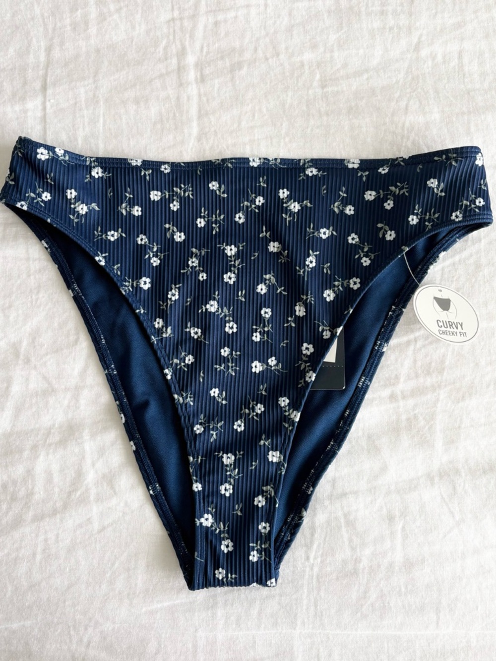 NWT Hollister Floral Curvy Cheeky Bikini Bottoms